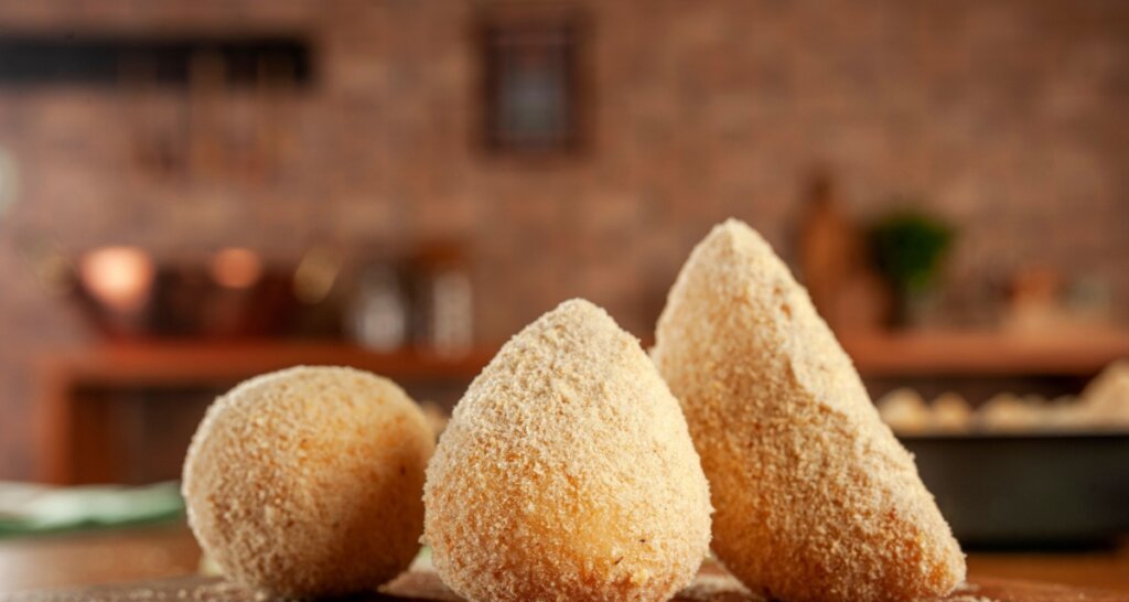 Chef apresenta cinco receitas práticas com farinha de coco para o dia a dia - Imagem do artigo original