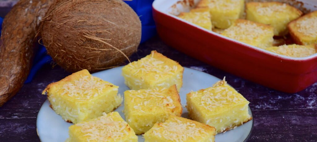 Bolo de mandioca ganha destaque pela cremosidade e preparo simples - Imagem do artigo original