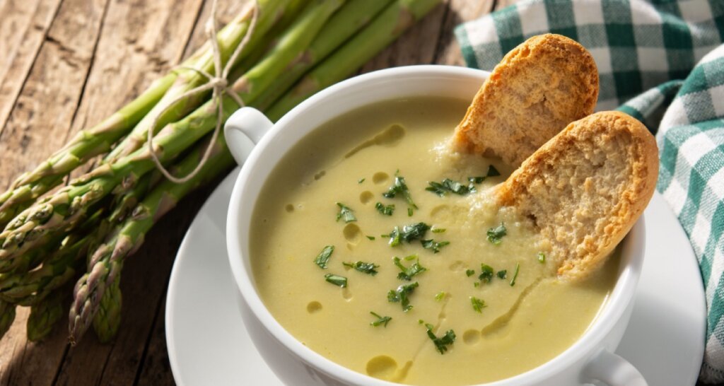 Receitas com aspargo: 4 pratos fáceis e saborosos - Imagem do artigo