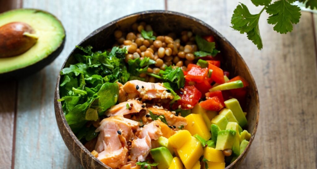 Receitas com salmão: 4 opções proteicas para o almoço - Imagem do artigo