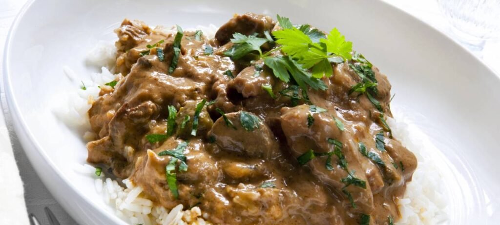 Strogonoff de carne com creme de ricota: versão leve - Imagem do artigo
