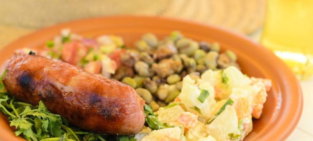 Feijão tropeiro clássico: receita prática para o churrasco - Imagem do artigo