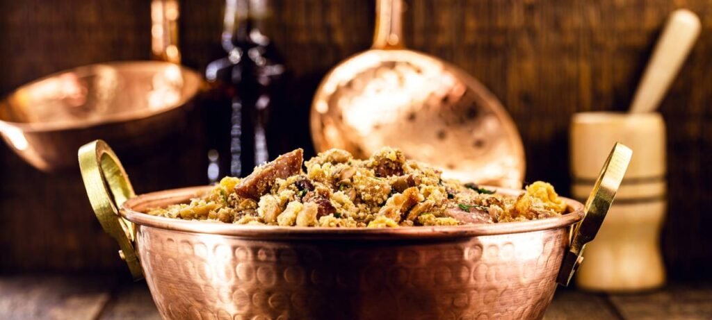 Farofa de cebola e bacon: crocância perfeita para churrasco - Imagem do artigo