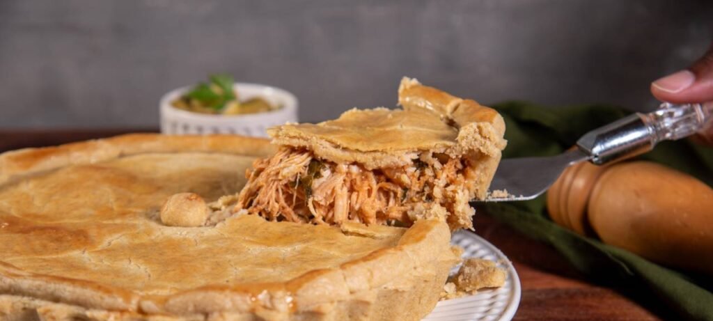 Torta de frango de liquidificador cremosa facilita refeições - Imagem do artigo