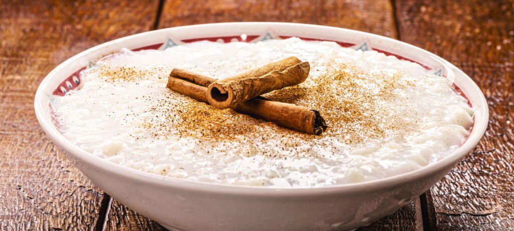 Arroz doce 4 leites: receita cremosa passo a passo - Imagem do artigo